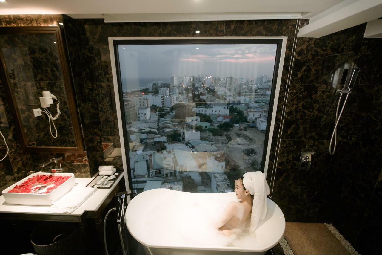 Adaline Hotel And Suite Дананг Екстериор снимка