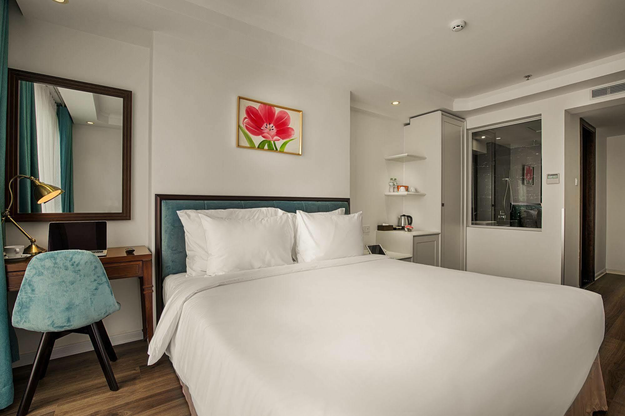 Adaline Hotel And Suite Дананг Екстериор снимка