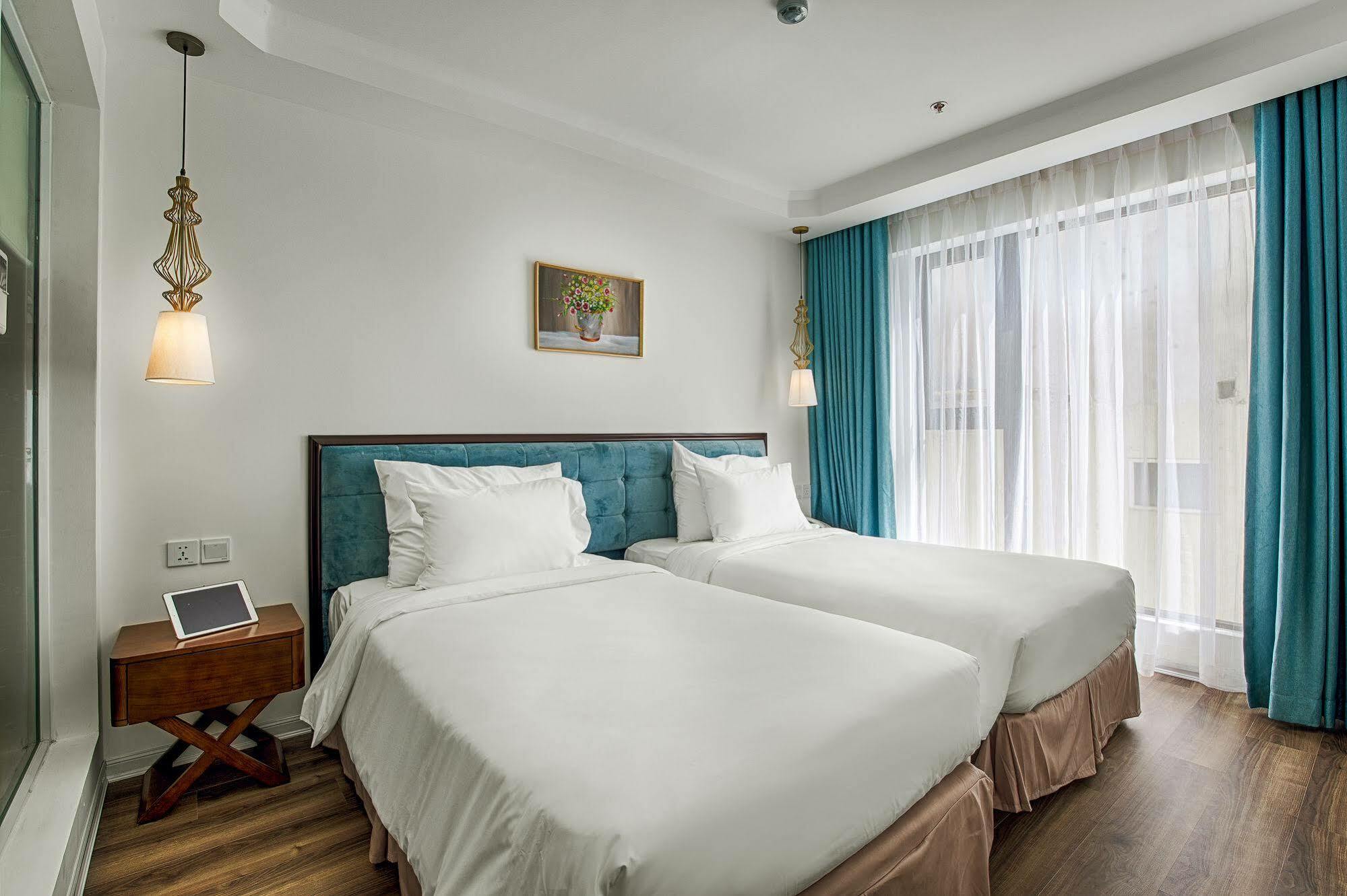 Adaline Hotel And Suite Дананг Екстериор снимка