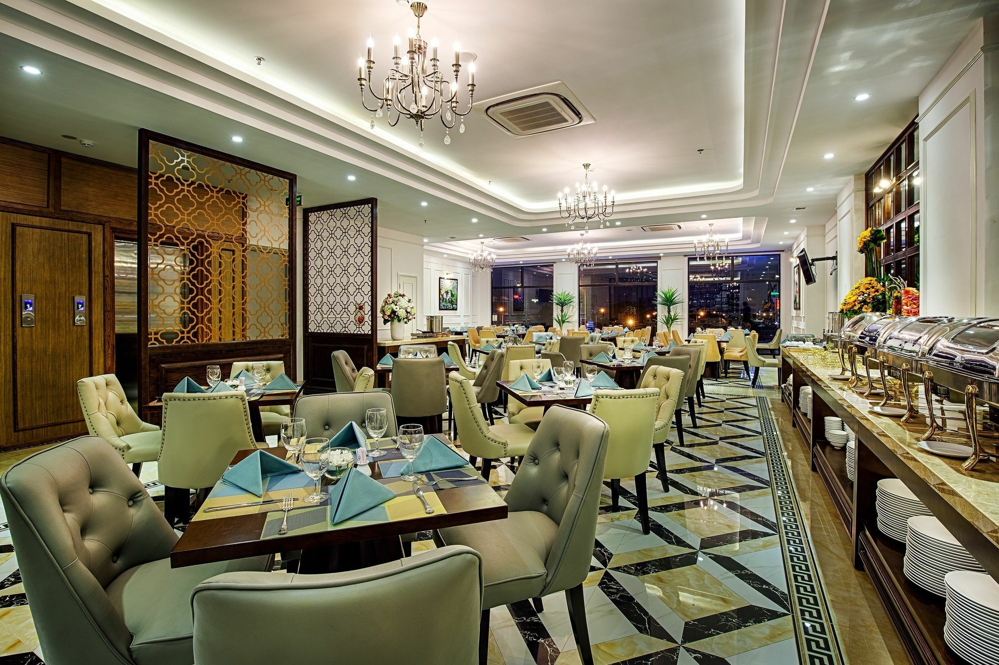 Adaline Hotel And Suite Дананг Екстериор снимка